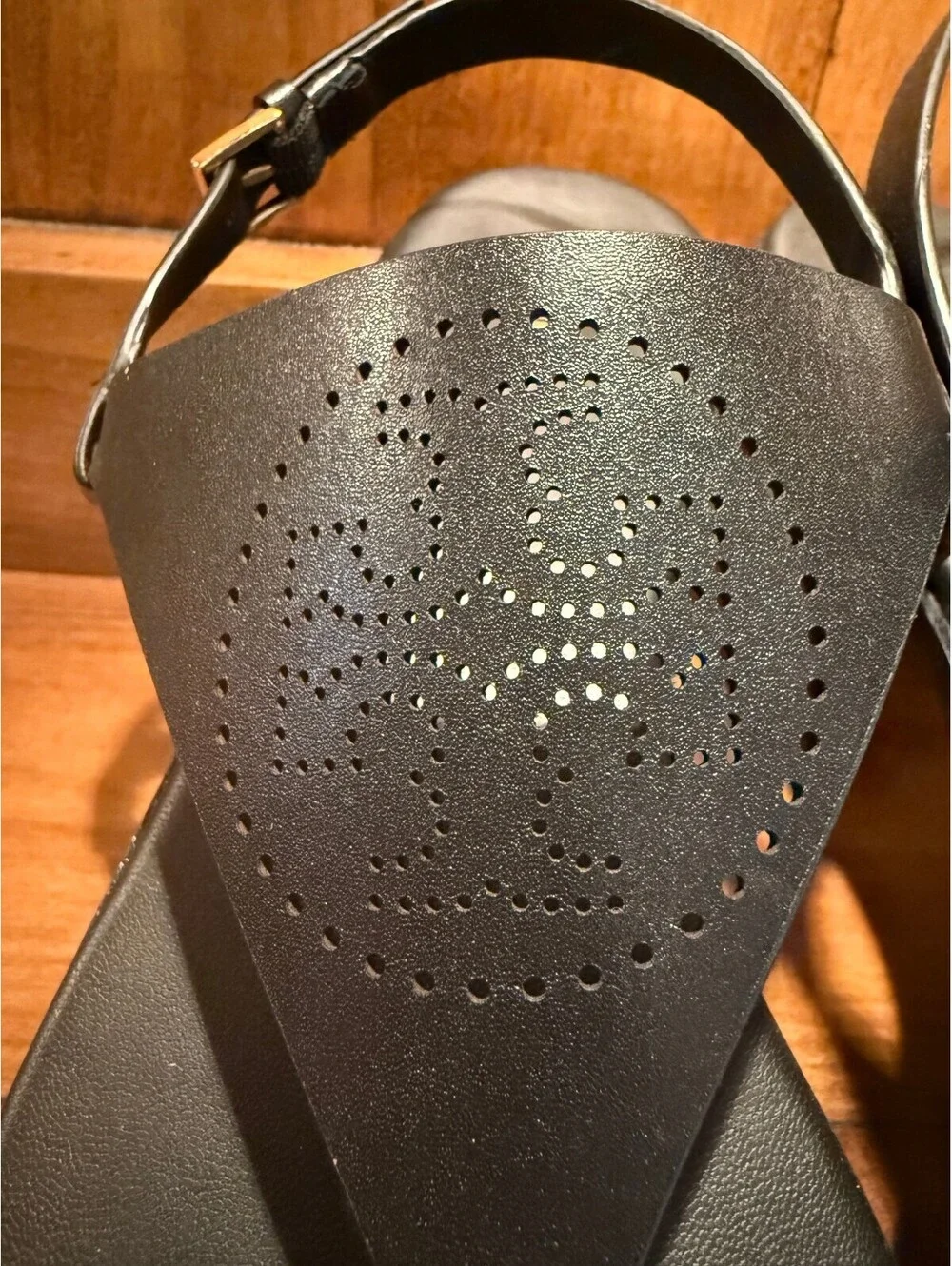 New Tory Burch Capri Perforated Logo Leather Slingback Sandals Women's Size 9